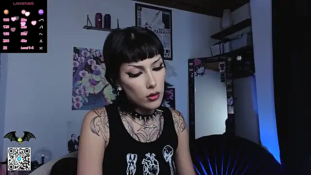 Snapshot of poison_dafne chatting on June 28, 7:31 pm poison dafne online show from June 28, 7:31 pm