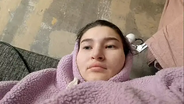 Snapshot of JessieLegend chatting on February 6, 7:48 am JessieLegend online show from February 6, 7:48 am