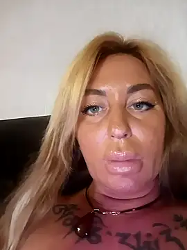 MiaMooly online show from September 19, 6:12 pm