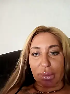 MiaMooly online show from September 17, 5:48 pm