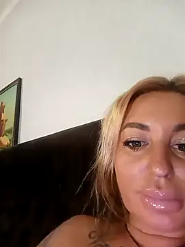 MiaMooly online show from September 28, 12:45 pm