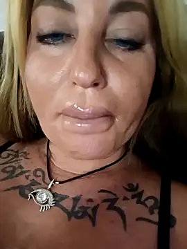 MiaMooly online show from September 23, 8:27 pm