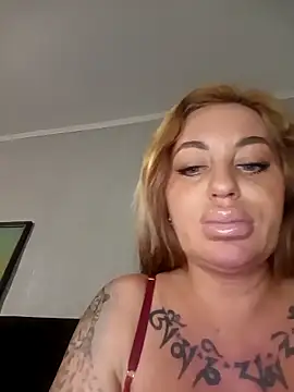 MiaMooly online show from March 19, 3:01 pm