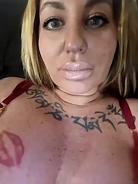 MiaMooly online show from March 13, 5:29 pm