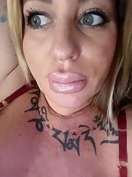 MiaMooly online show from March 9, 1:58 pm