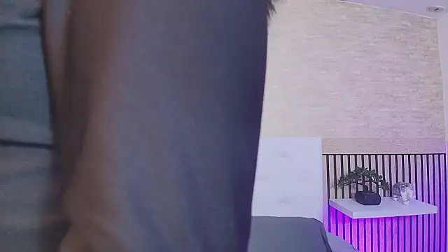 Elizabeth Ferrer online show from March 5, 11:51 am