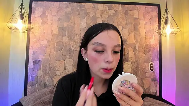 Elizabeth Ferrer online show from February 9, 7:12 pm