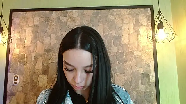 Elizabeth Ferrer online show from March 21, 12:20 pm