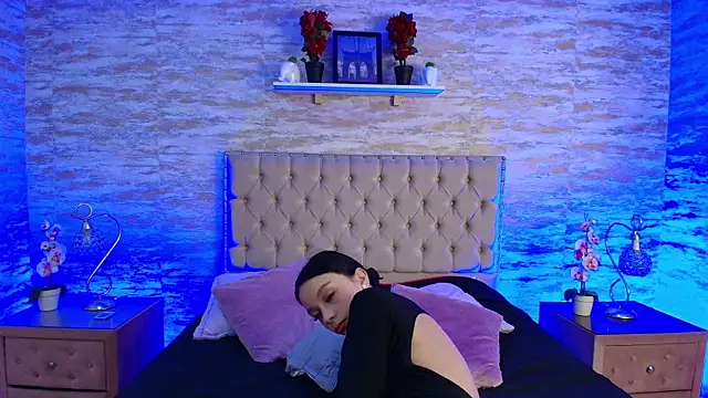 Snapshot of Elizabeth_Ferrer chatting on April 20, 12:19 pm Elizabeth Ferrer online show from April 20, 12:19 pm