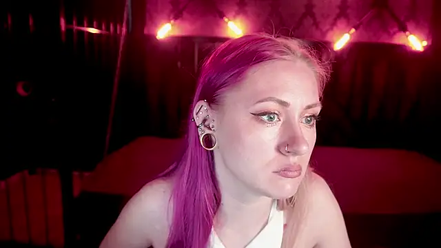 DramaQuenns online show from May 7, 5:33 am