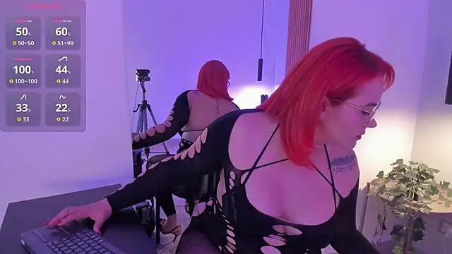 Snapshot of alice_rodman chatting on March 3, 8:16 pm alice rodman online show from March 3, 8:16 pm