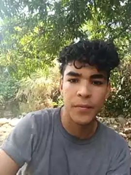 Snapshot of JHON_BIGCOCK23 chatting on March 3, 6:04 pm JHON BIGCOCK23 online show from March 3, 6:04 pm