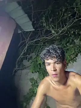 Snapshot of JHON_BIGCOCK23 chatting on March 26, 1:04 am JHON BIGCOCK23 online show from March 26, 1:04 am