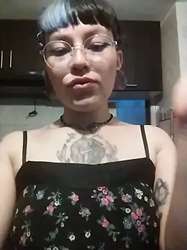 missfungi8 online show from February 13, 11:16 pm