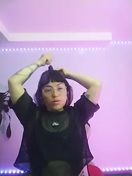 missfungi8 online show from February 19, 1:02 am