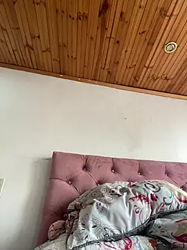 JulietaRiios online show from February 14, 9:48 pm