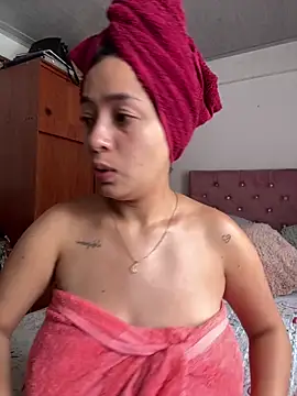 JulietaRiios online show from March 31, 5:04 pm