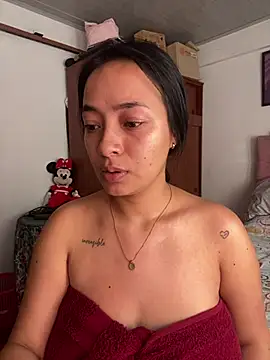 JulietaRiios online show from April 3, 8:48 pm