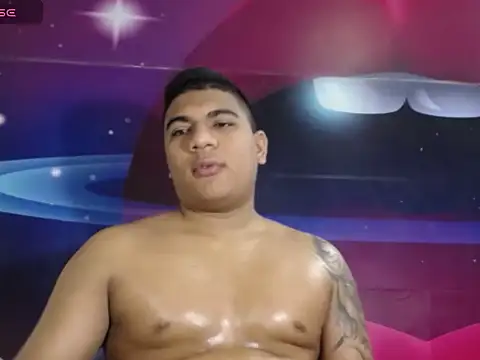 Snapshot of BradKamil chatting on February 10, 3:05 am BradKamil online show from February 10, 3:05 am