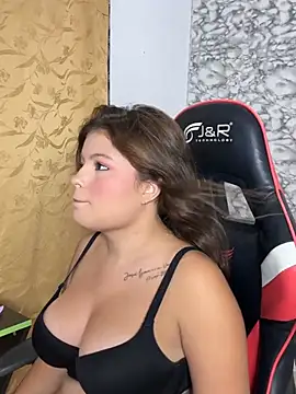 ladycharlottex online show from May 30, 1:01 am