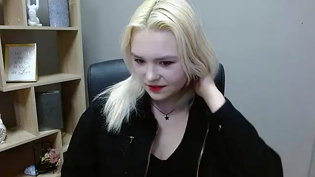 SweetLilyxo online show from February 17, 7:49 am