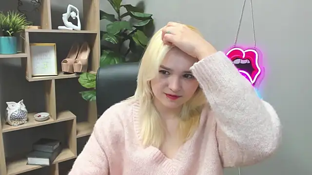 SweetLilyxo online show from March 26, 7:28 am