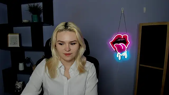 SweetLilyxo online show from March 2, 7:26 am