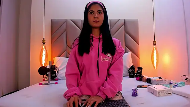 IsabellaFoox online show from March 10, 12:42 pm