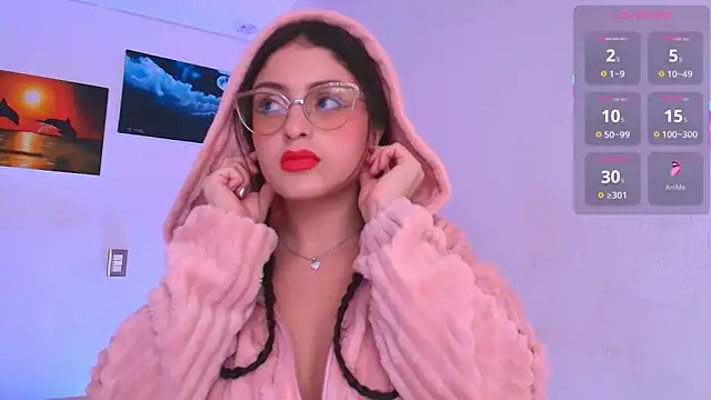 Artt Juli online show from March 18, 9:04 pm