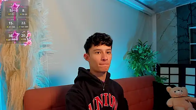 Patrick Howland  online show from March 7, 3:35 am