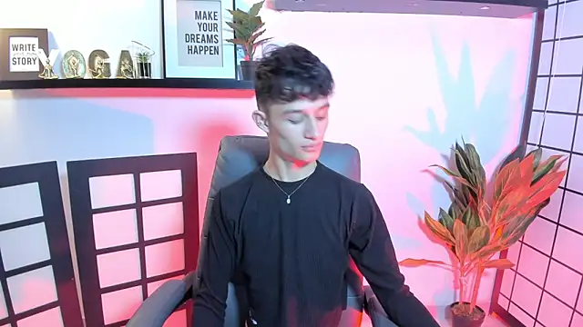 Patrick Howland  online show from April 10, 9:22 pm