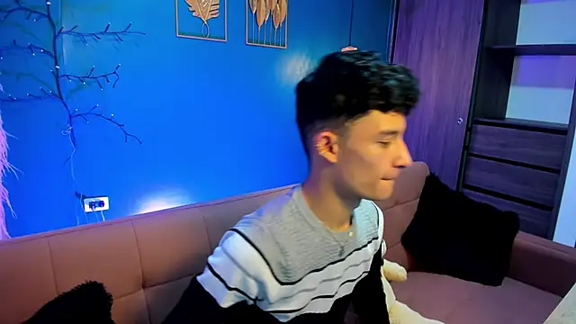 Snapshot of Patrick_Howland_ chatting on February 12, 3:28 am Patrick Howland online show from February 12, 3:28 am