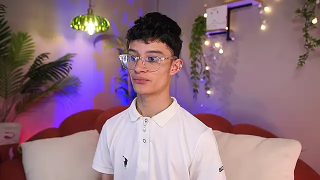 Snapshot of Patrick_Howland_ chatting on March 2, 3:51 am Patrick Howland online show from March 2, 3:51 am