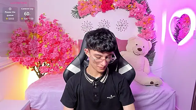 Patrick Howland  online show from March 24, 8:31 pm