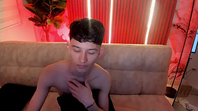 Snapshot of Patrick_Howland_ chatting on February 2, 11:37 pm Patrick Howland online show from February 2, 11:37 pm