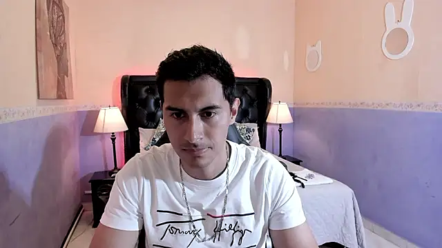 Mike Conors online show from March 17, 2:03 am