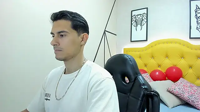 Mike Conors online show from February 20, 1:57 am