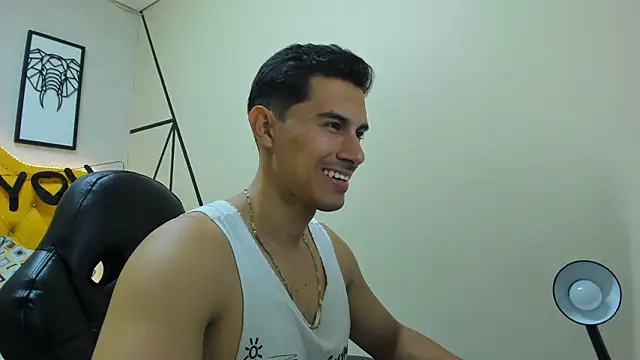 Mike Conors online show from February 13, 2:00 am