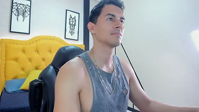 Mike Conors online show from March 3, 1:45 am