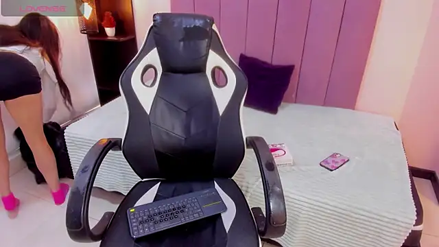 Raven love online show from February 9, 10:08 pm