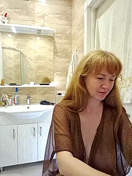 LanaBananaa  online show from April 13, 11:20 pm