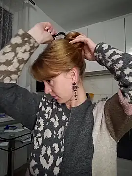 LanaBananaa  online show from March 4, 9:33 pm