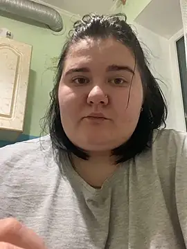 Snapshot of AngelKiras chatting on February 4, 5:19 pm AngelKiras online show from February 4, 5:19 pm