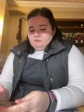 Snapshot of AngelKiras chatting on February 17, 4:15 pm AngelKiras online show from February 17, 4:15 pm