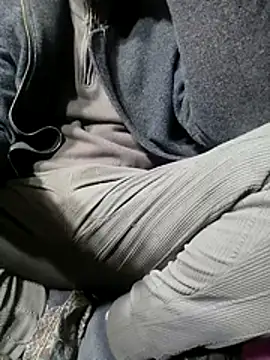 Aww21 online show from February 16, 7:56 pm