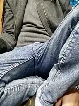 Aww21 online show from March 29, 6:31 pm