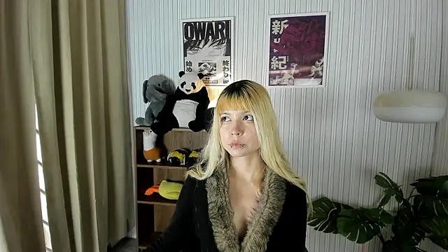 Laukyubey1 online show from March 18, 8:43 pm