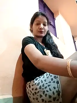 Ayesharani1 online show from April 2, 4:13 pm