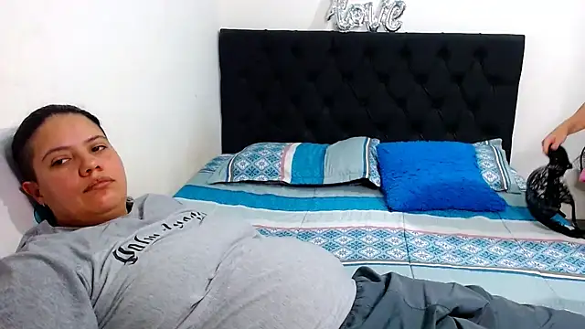 suzy paz online show from March 20, 9:38 pm