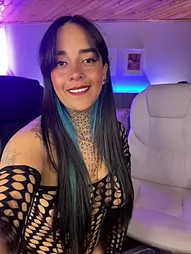 Snapshot of Annie_Alicee chatting on March 1, 5:57 pm Annie Alicee online show from March 1, 5:57 pm